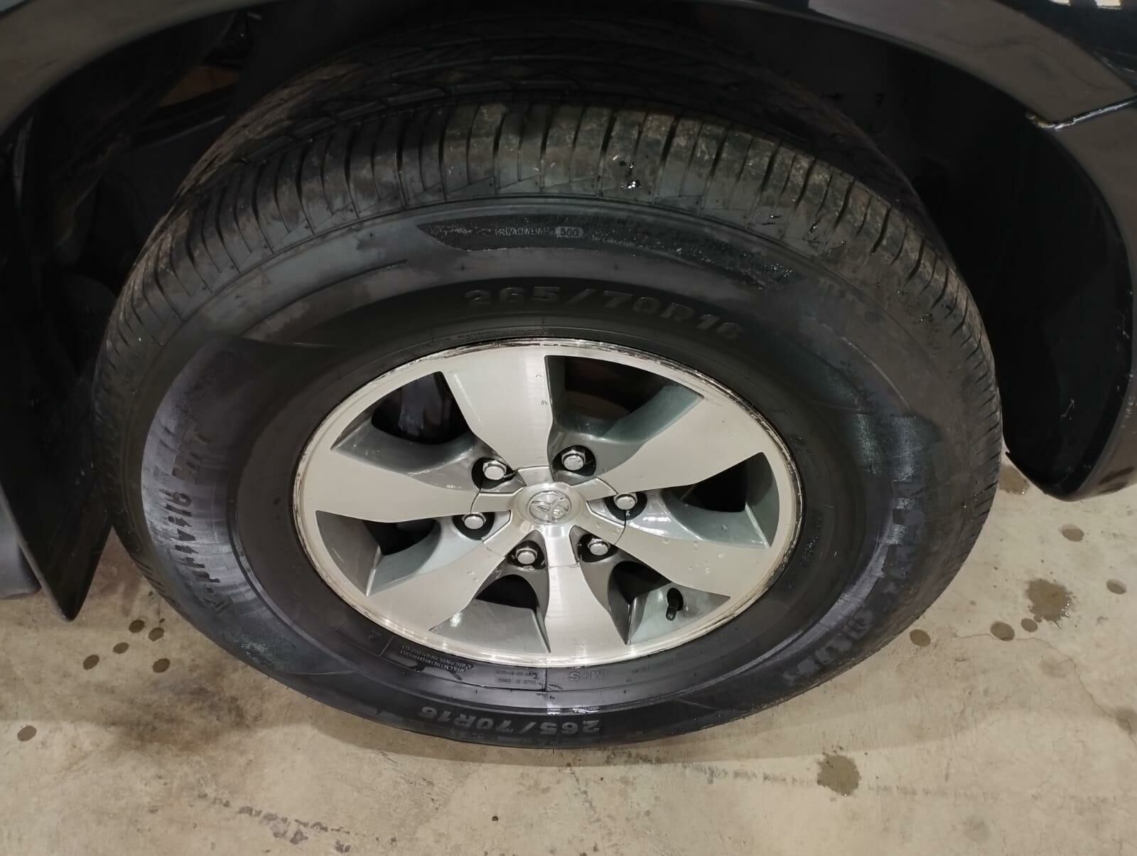 Imagem do veículo  TOYOTA HILUX SW4